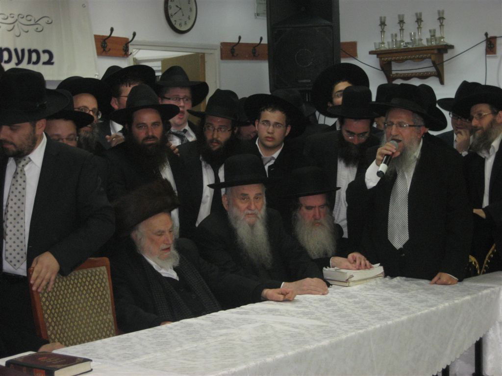 תיעוד נדיר: הגרי"ש אלישיב בסיום הש"ס