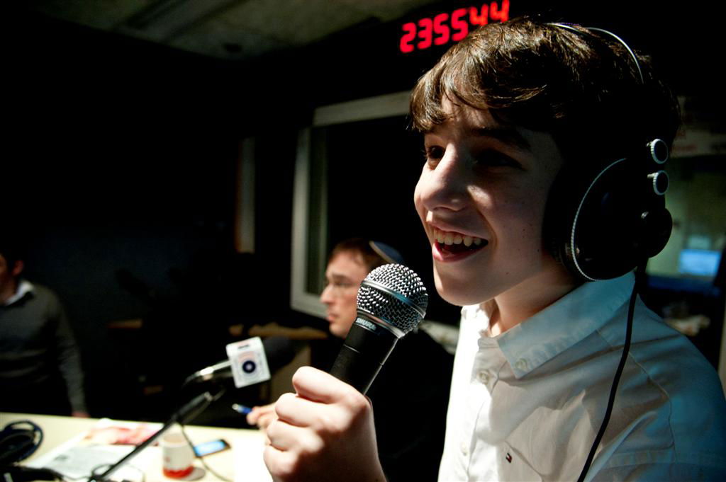 צפו: אבישי רוזן הקפיץ את האולפן