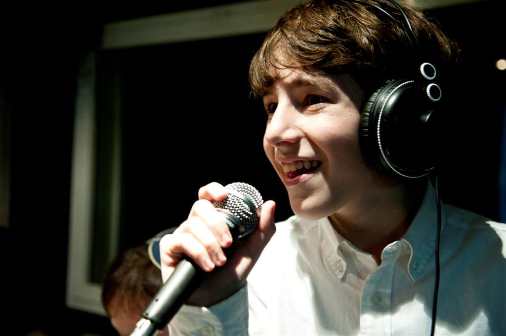 צפו: אבישי רוזן הקפיץ את האולפן