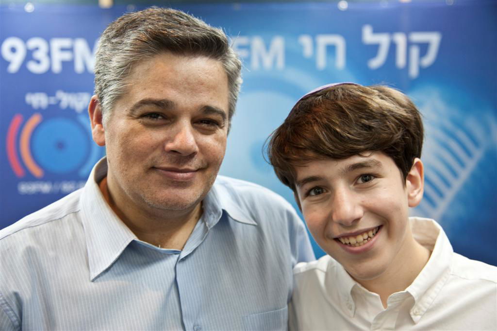 צפו: אבישי רוזן הקפיץ את האולפן