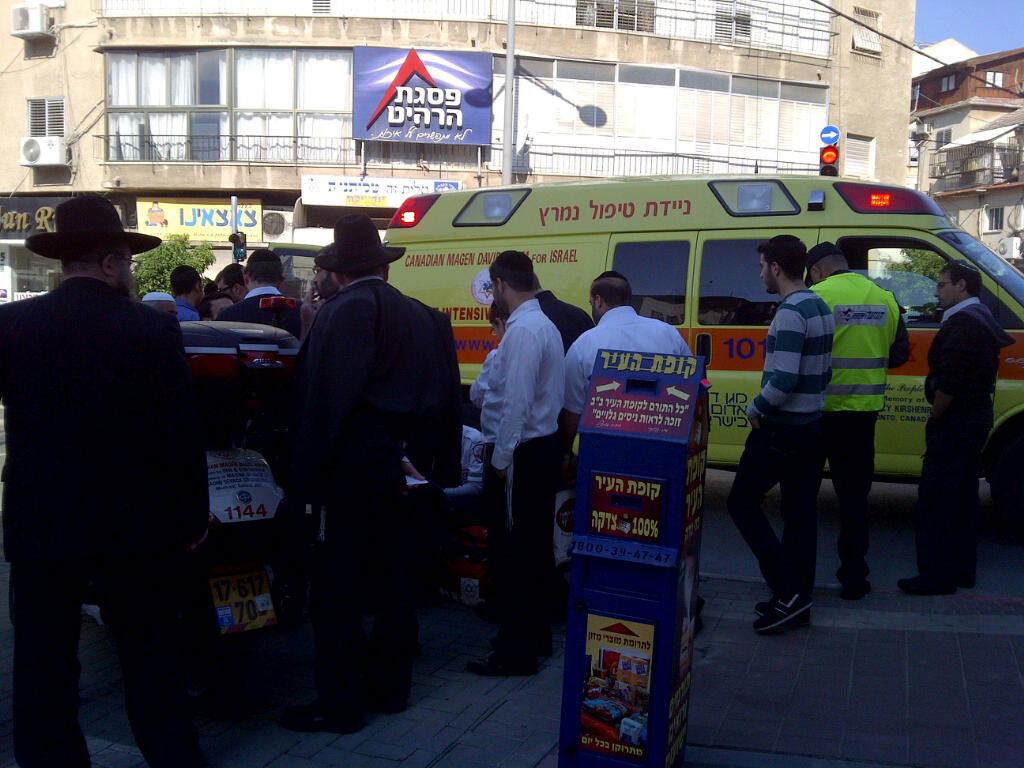 תאונה בבני-ברק: הולך רגל נפצע בינוני