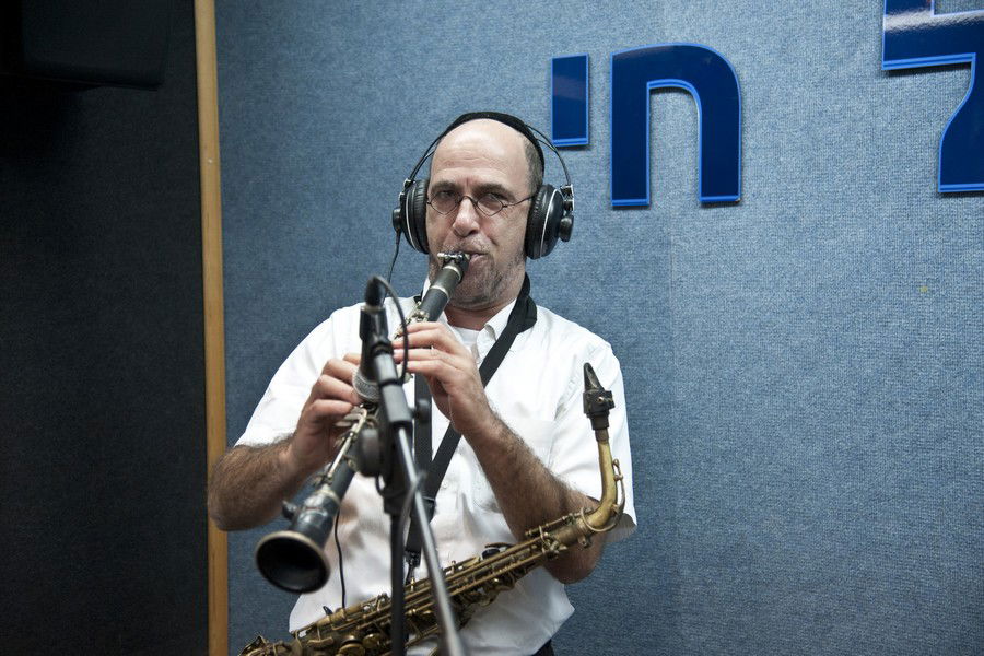 שלהבת באולפן: להיטים חדשים נחשפים