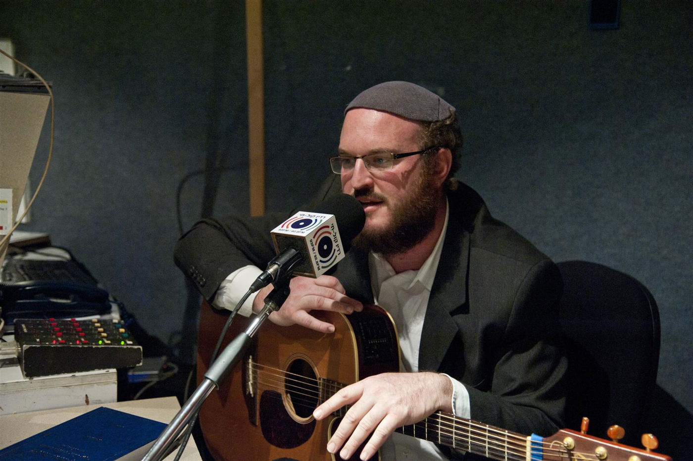 צפו: קרליבך הגיע ל"קול חי"