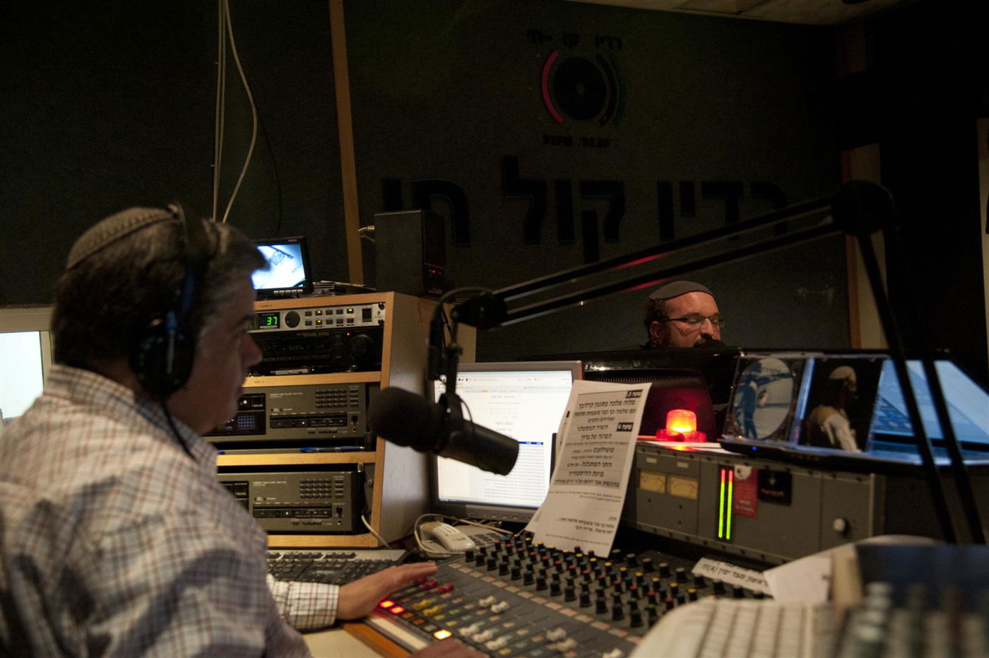 צפו: קרליבך הגיע ל"קול חי"