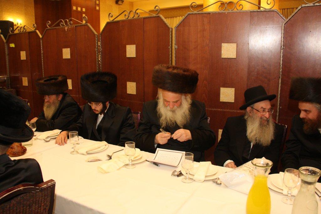 צפו בגלריה: חתונת נכד האדמו"ר מסערט ויז'ניץ זצ"ל