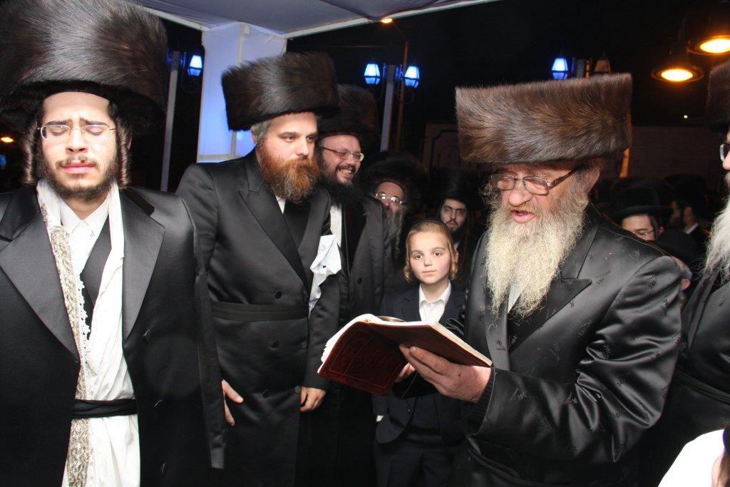 צפו בגלריה: חתונת נכד האדמו"ר מסערט ויז'ניץ זצ"ל