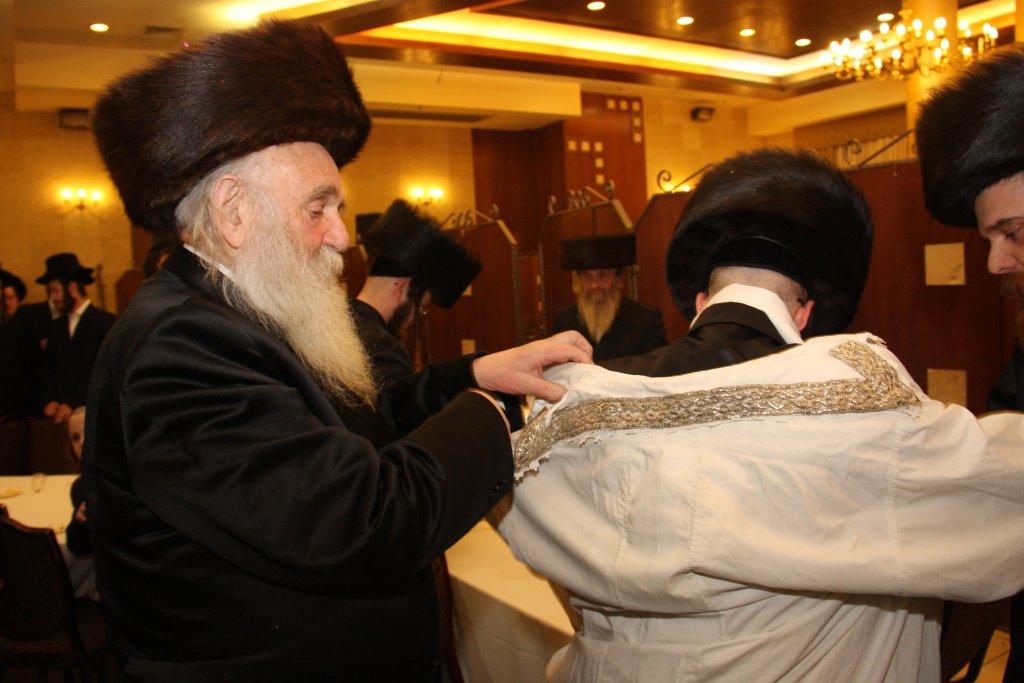 צפו בגלריה: חתונת נכד האדמו"ר מסערט ויז'ניץ זצ"ל