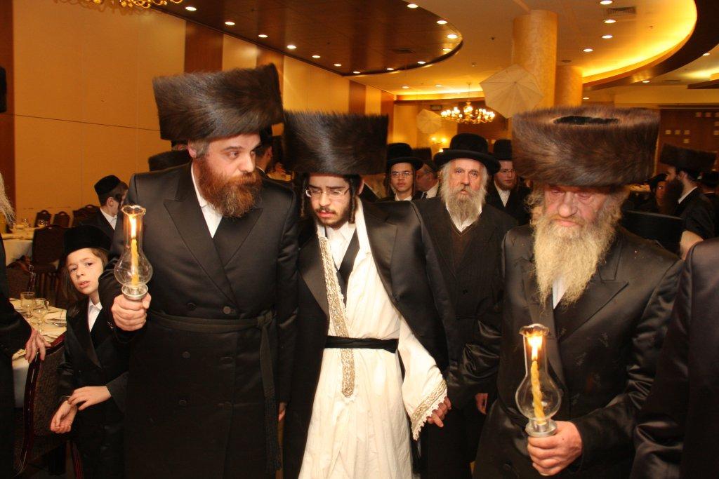 צפו בגלריה: חתונת נכד האדמו"ר מסערט ויז'ניץ זצ"ל