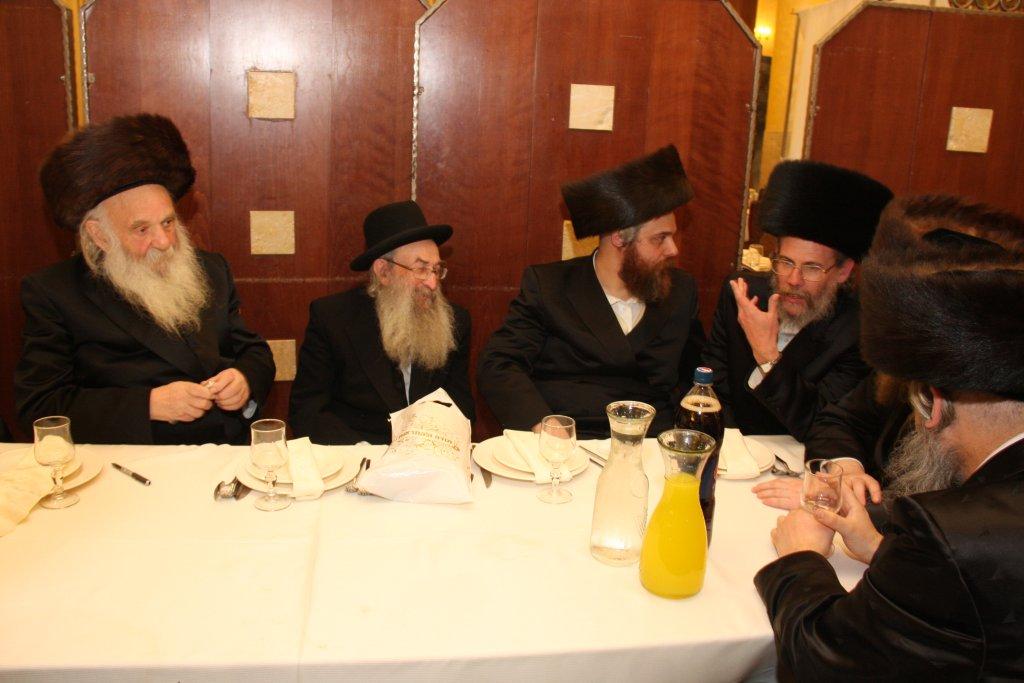 צפו בגלריה: חתונת נכד האדמו"ר מסערט ויז'ניץ זצ"ל