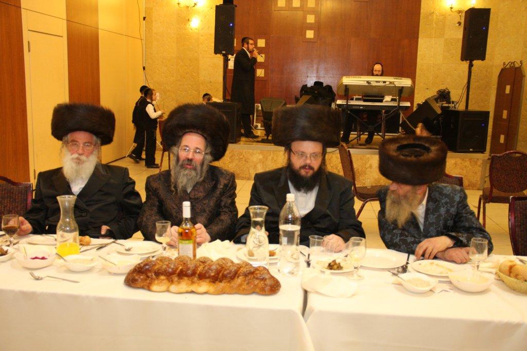 צפו בגלריה: חתונת נכד האדמו"ר מסערט ויז'ניץ זצ"ל