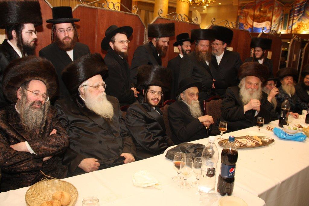 צפו בגלריה: חתונת נכד האדמו"ר מסערט ויז'ניץ זצ"ל