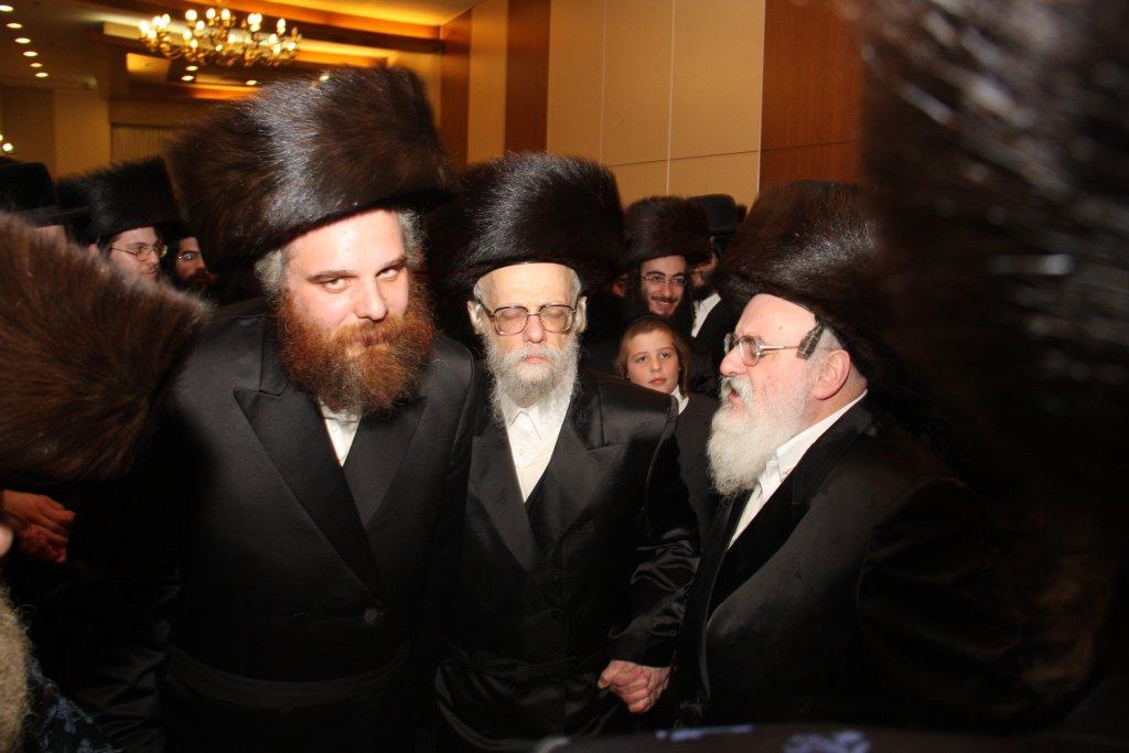 צפו בגלריה: חתונת נכד האדמו"ר מסערט ויז'ניץ זצ"ל