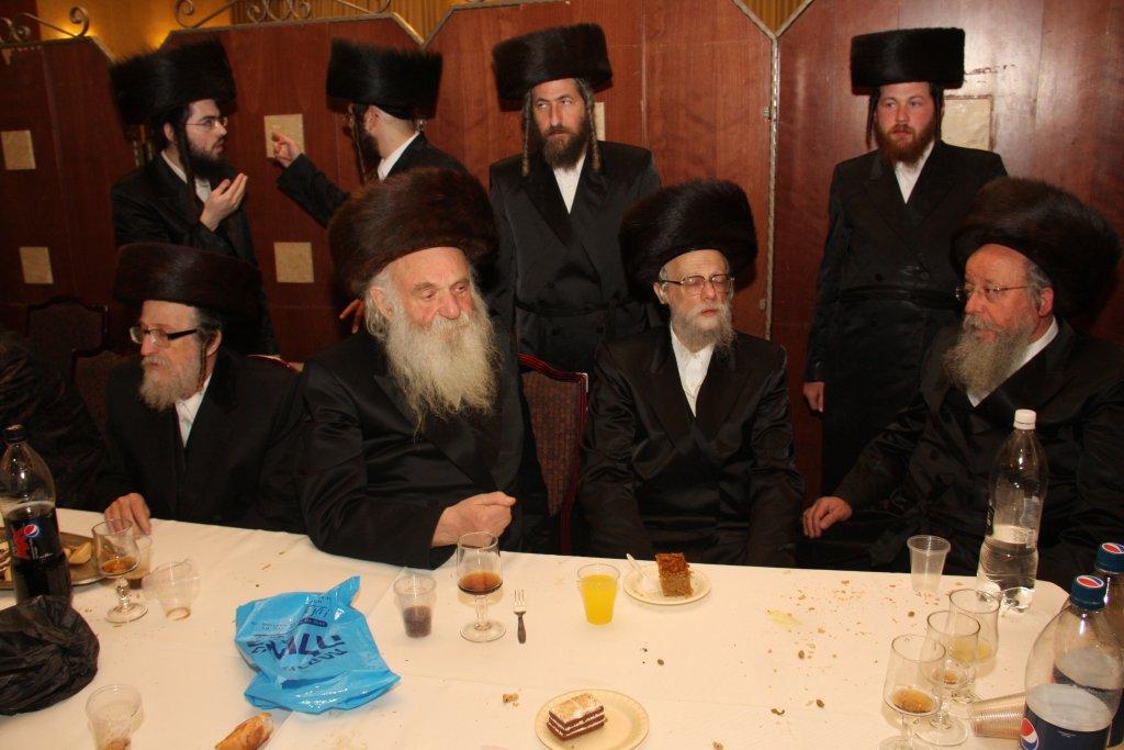 צפו בגלריה: חתונת נכד האדמו"ר מסערט ויז'ניץ זצ"ל