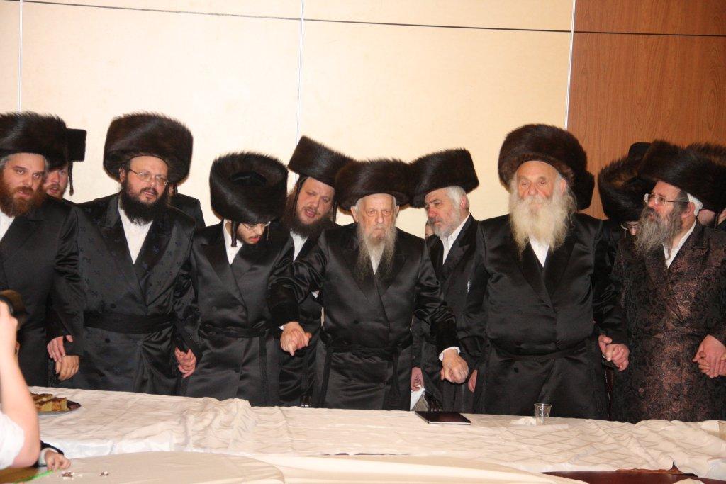 צפו בגלריה: חתונת נכד האדמו"ר מסערט ויז'ניץ זצ"ל