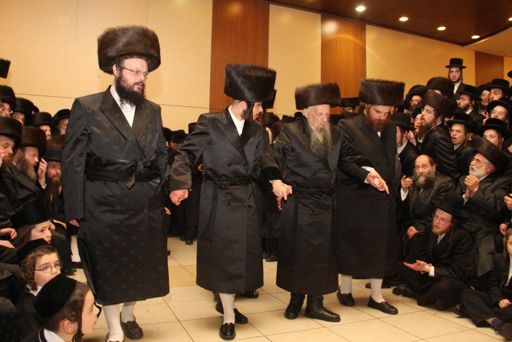 צפו בגלריה: חתונת נכד האדמו"ר מסערט ויז'ניץ זצ"ל