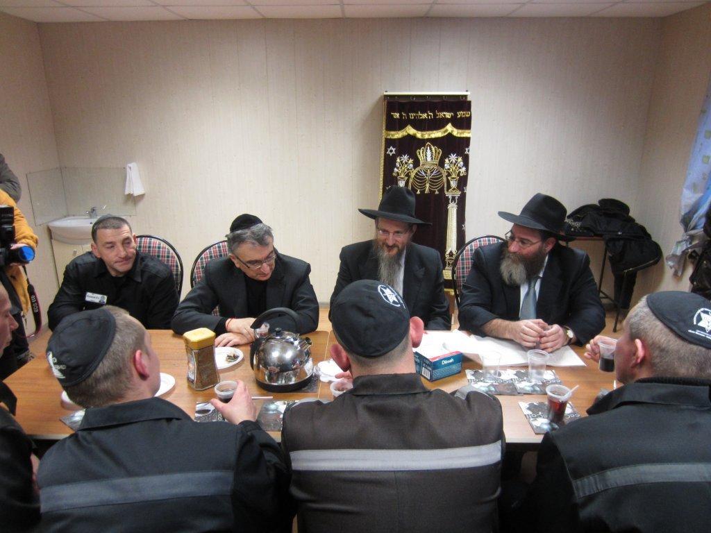 המעגל נסגר: בכלא בפטרבורג נחנך בית כנסת לאסירים