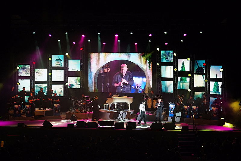 צפו בגלריה: אברהם פריד מארח את רמי קלינשטיין