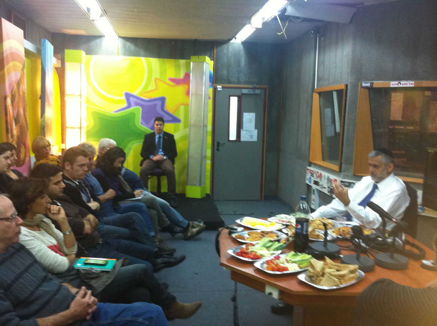 פפארצי: אלי ישי בסיור בגלי צה"ל