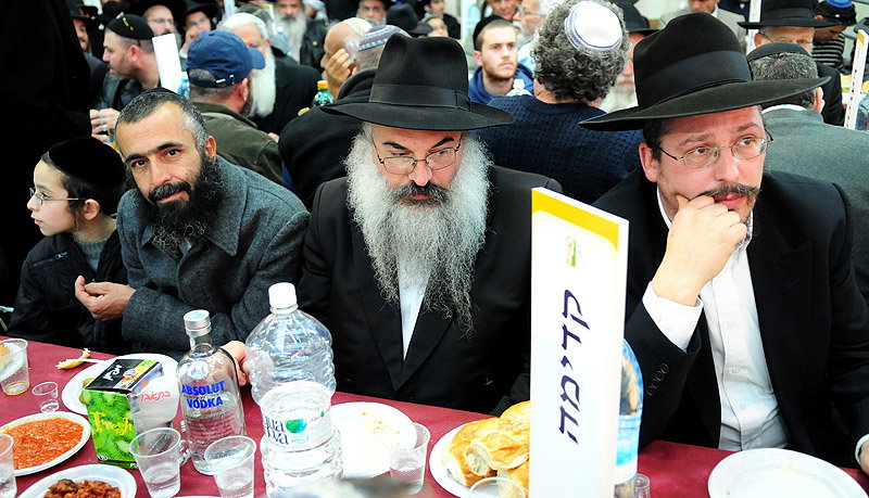 'ראש-השנה לחסידות': אלפים חגגו בהתוועדות בכפר-חב"ד