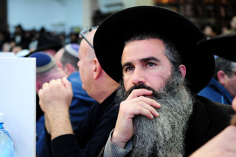 'ראש-השנה לחסידות': אלפים חגגו בהתוועדות בכפר-חב"ד