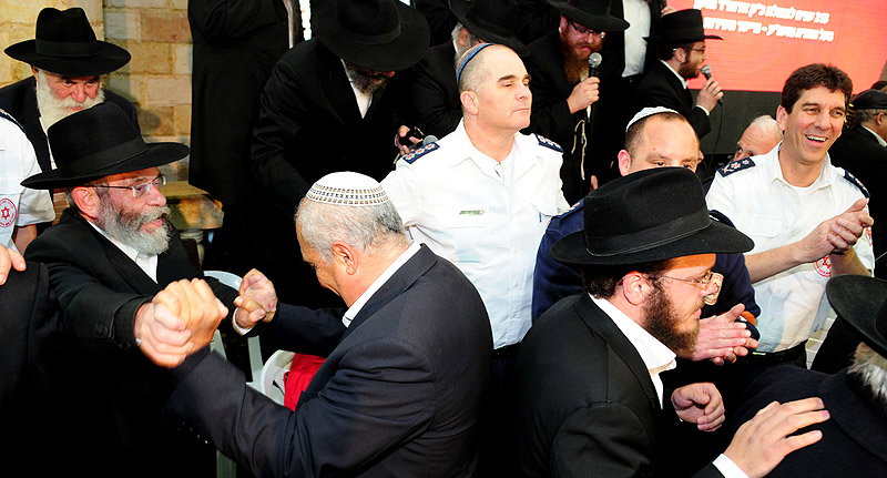 'ראש-השנה לחסידות': אלפים חגגו בהתוועדות בכפר-חב"ד