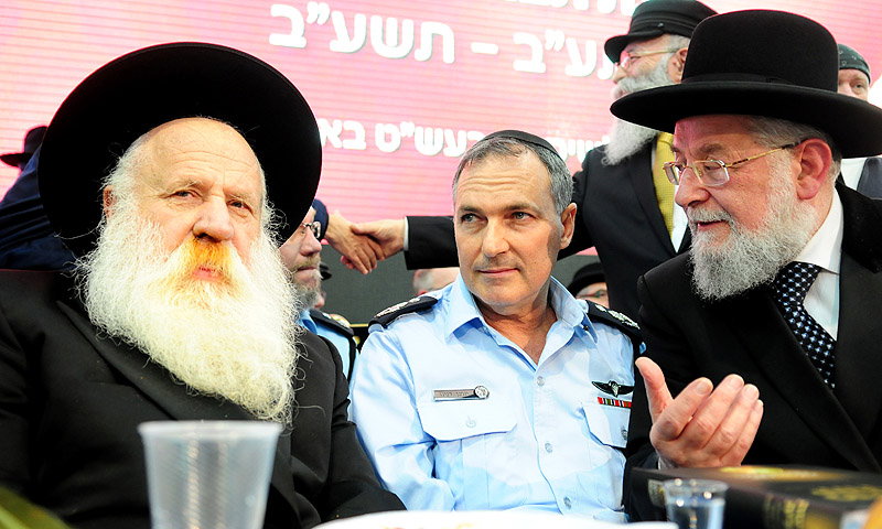 'ראש-השנה לחסידות': אלפים חגגו בהתוועדות בכפר-חב"ד