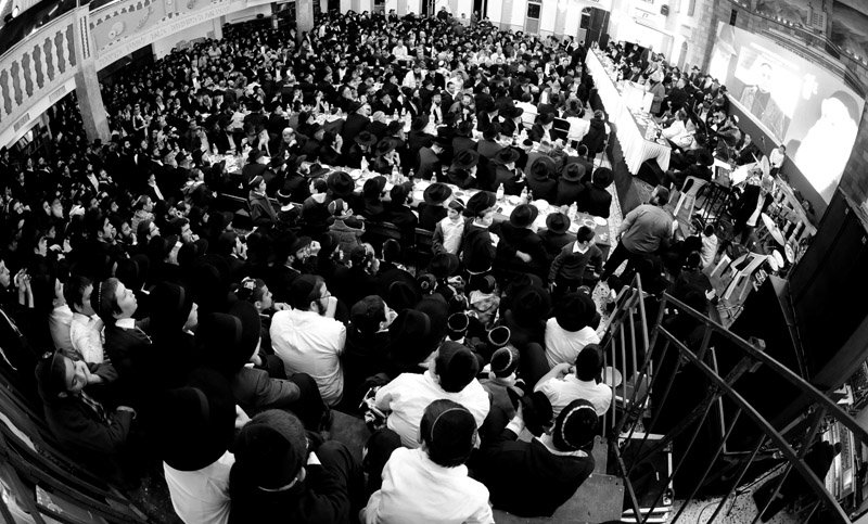 'ראש-השנה לחסידות': אלפים חגגו בהתוועדות בכפר-חב"ד