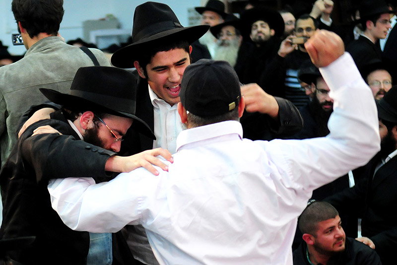 'ראש-השנה לחסידות': אלפים חגגו בהתוועדות בכפר-חב"ד