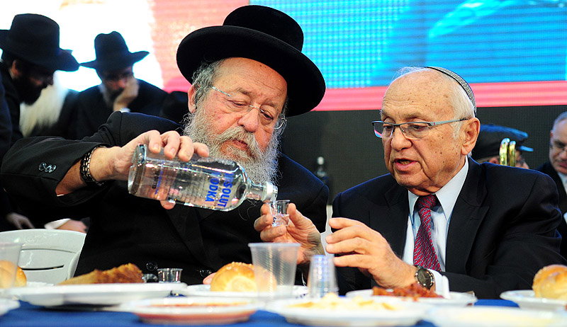 'ראש-השנה לחסידות': אלפים חגגו בהתוועדות בכפר-חב"ד