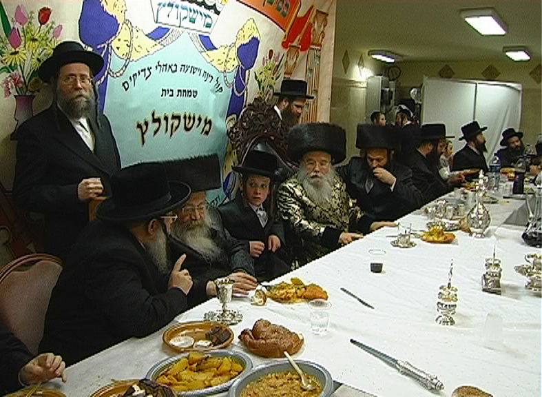 צפו בתמונות: שמחת בית מישקולץ