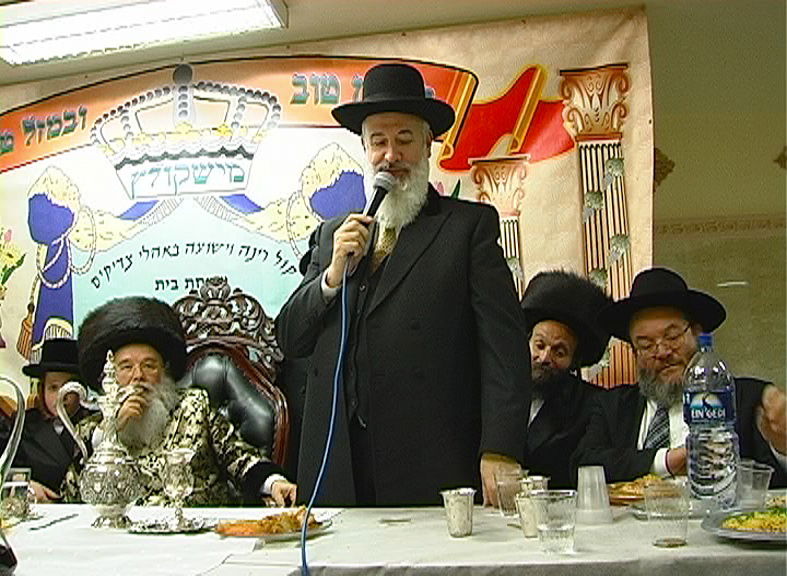 צפו בתמונות: שמחת בית מישקולץ