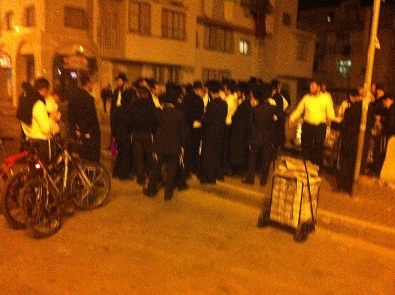 'יתד' בלחץ? אלימות במהלך חלוקת חינמון 'משפחה'