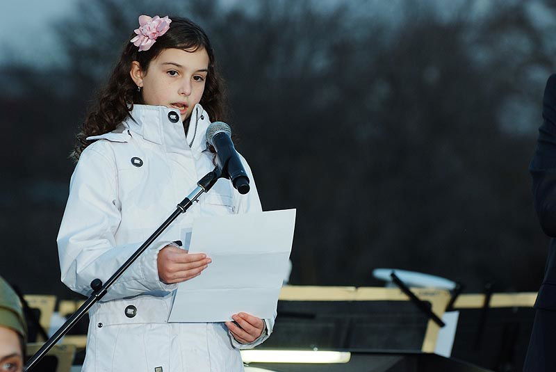 אלפי שליחי חב"ד ערכו הדלקות מרכזיות ברחבי העולם