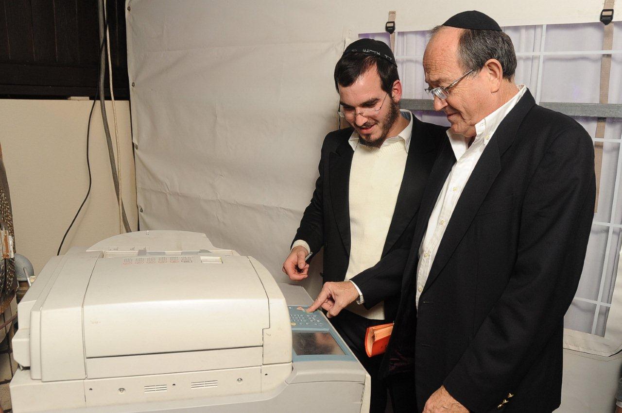 לבני חגגה עם חב"ד את הדפסת ספר התניא