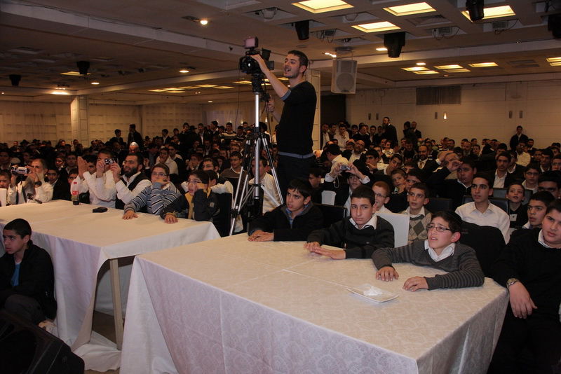 אבא יש רק אחד