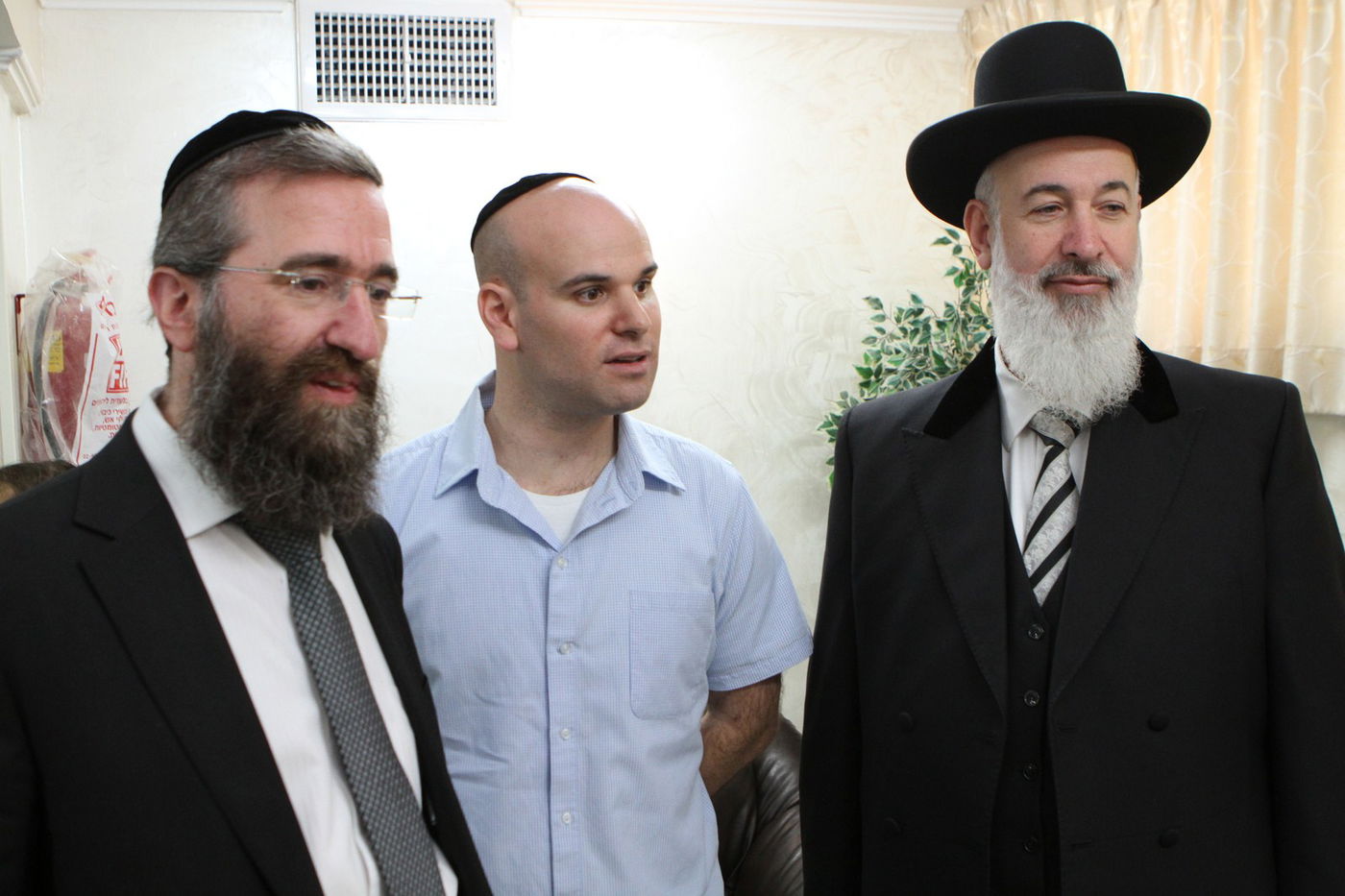 פלאפון תרמה מוצרי חשמל לבית הילדים