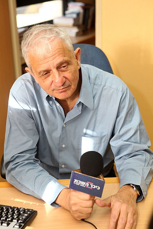 הפרשן נחום ברנע: יש רשעות בפרסומים על המגזר החרדי