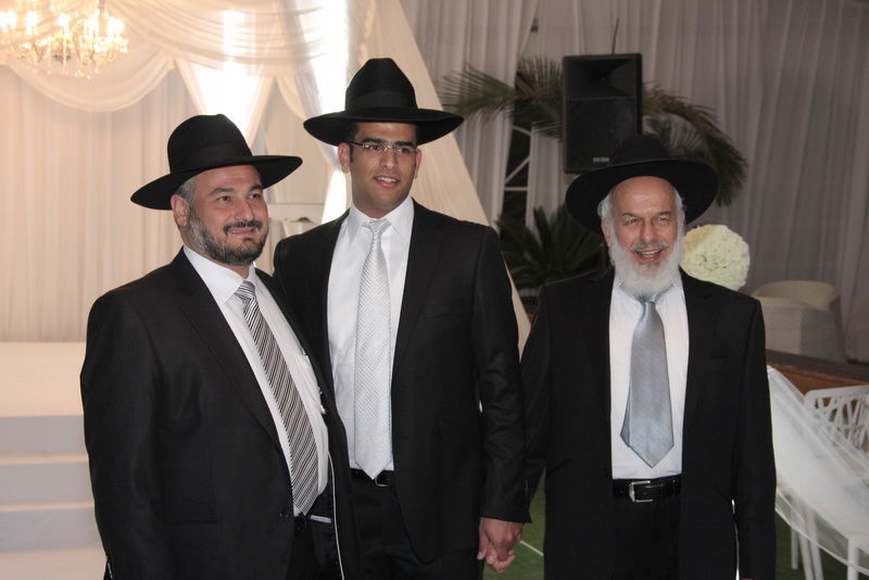 בעיצומם של ימי ההסתה: שרים ורבנים מחבקים את ראש-העיר