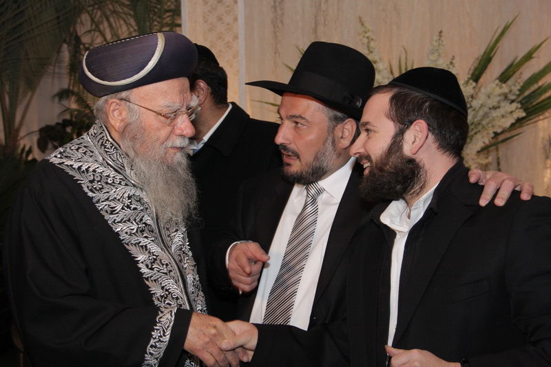 בעיצומם של ימי ההסתה: שרים ורבנים מחבקים את ראש-העיר