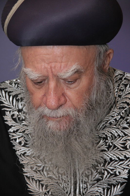 בעיצומם של ימי ההסתה: שרים ורבנים מחבקים את ראש-העיר