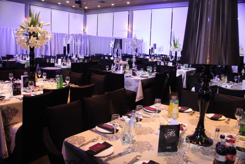 בעיצומם של ימי ההסתה: שרים ורבנים מחבקים את ראש-העיר