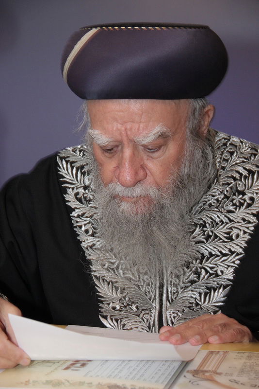 בעיצומם של ימי ההסתה: שרים ורבנים מחבקים את ראש-העיר