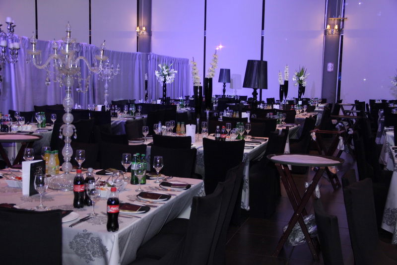 בעיצומם של ימי ההסתה: שרים ורבנים מחבקים את ראש-העיר