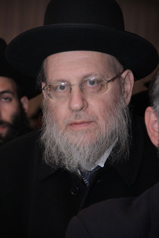 בעיצומם של ימי ההסתה: שרים ורבנים מחבקים את ראש-העיר