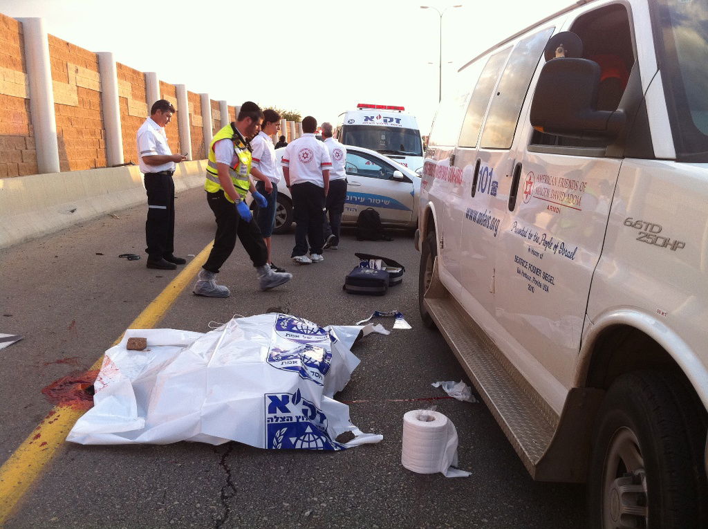 אסון בכביש 40: חרדי רוכב קטנוע נהרג בתאונת דרכים