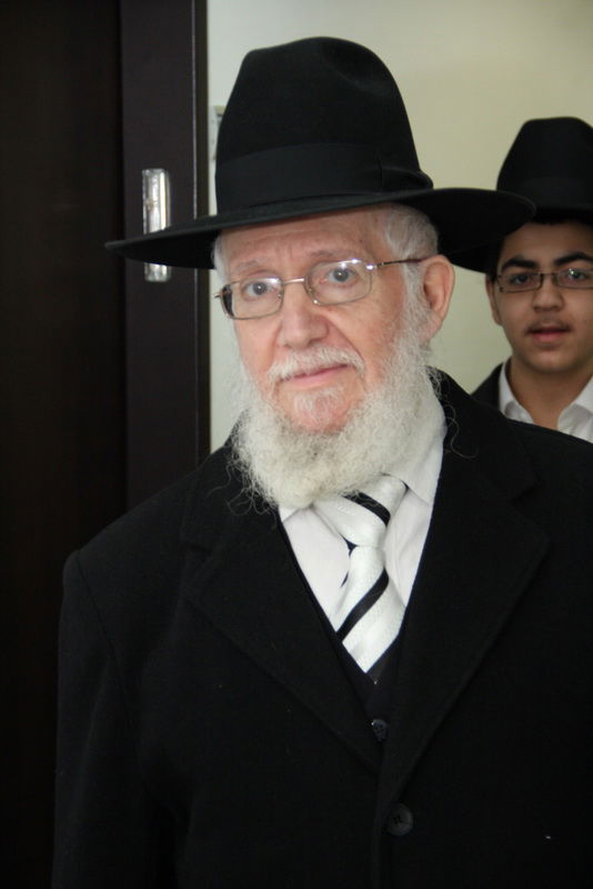 ישיבת 'כסא רחמים' על הגל