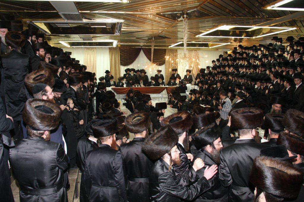 תיעוד ראשון: שמחת חתונת בית לעלוב