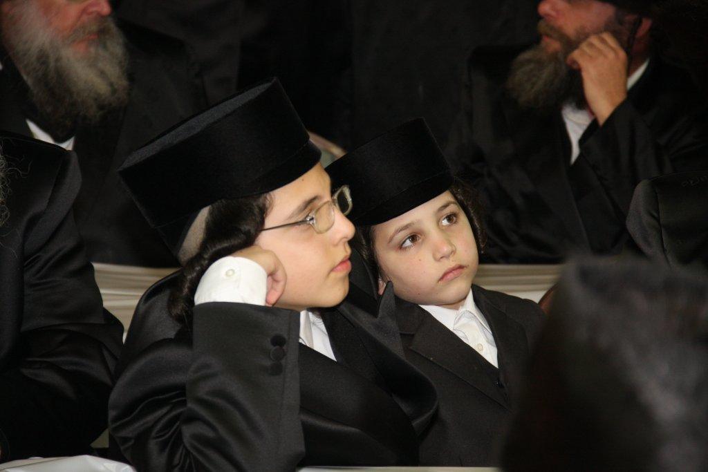 תיעוד ראשון: שמחת חתונת בית לעלוב