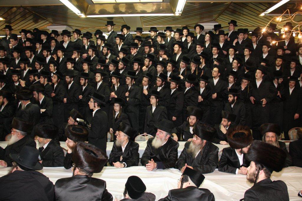 תיעוד ראשון: שמחת חתונת בית לעלוב