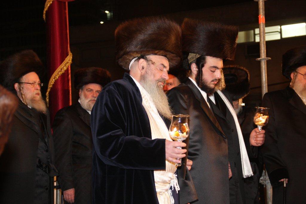 תיעוד ראשון: שמחת חתונת בית לעלוב